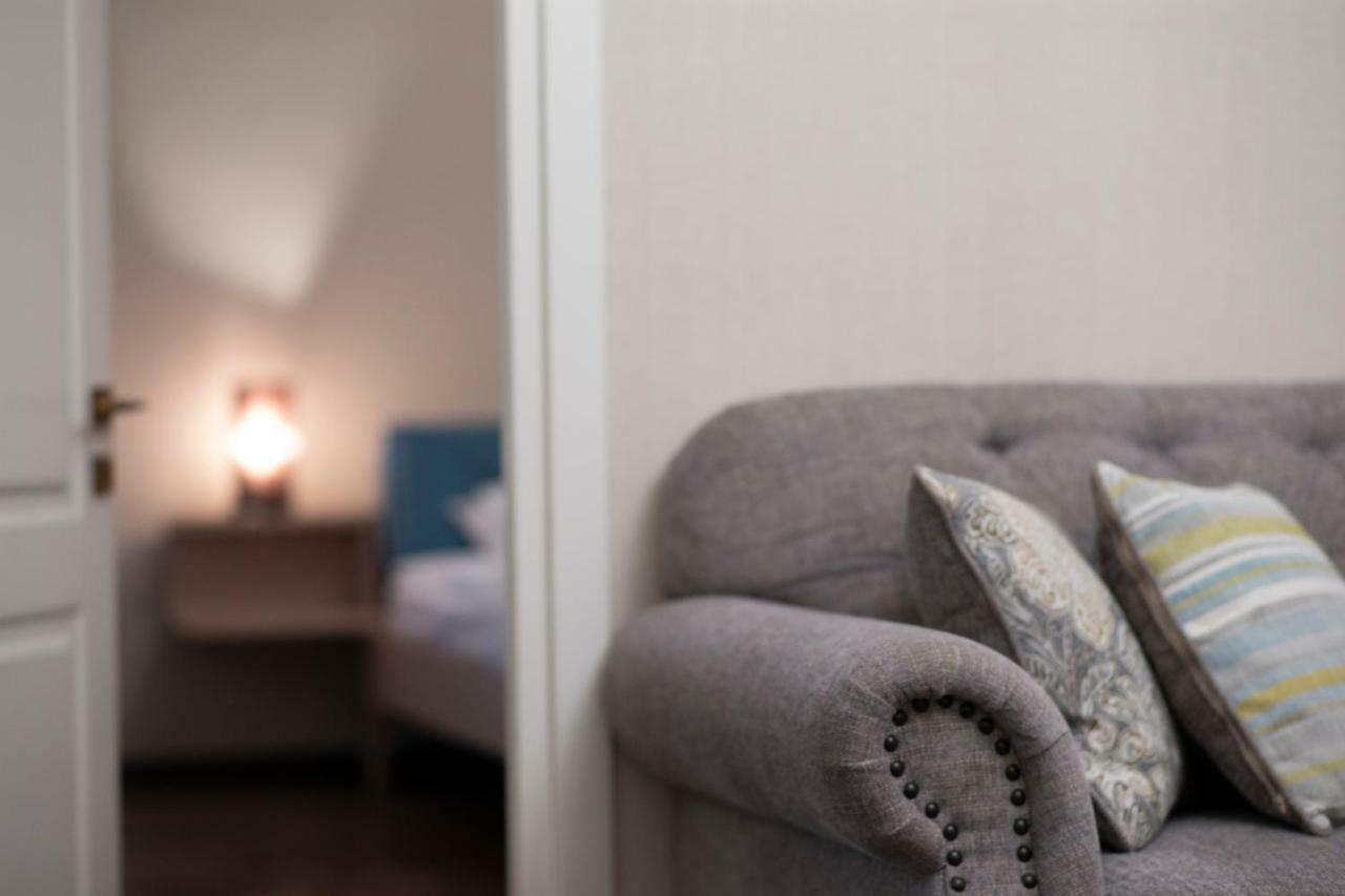 Golden Nugget Apartment Tbilisi Esterno foto